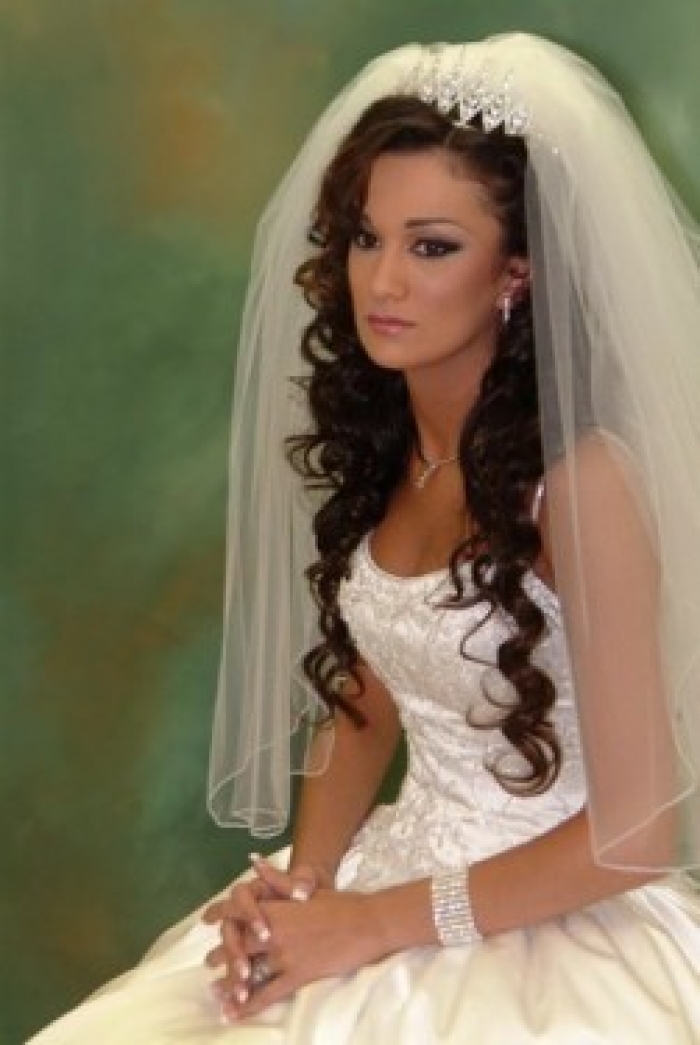 Wedding Hairstyles For Long Hair Women's - The Xerxes