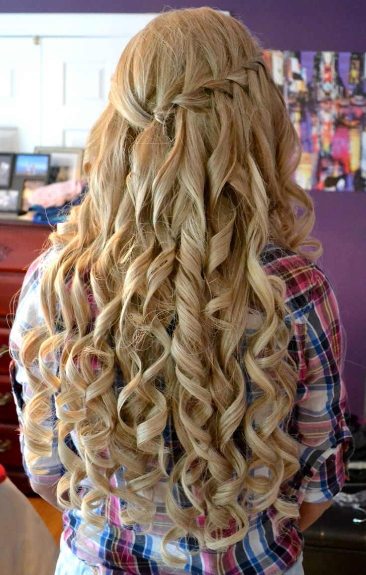 Curly Hairstyles For Prom Night Parties - The Xerxes