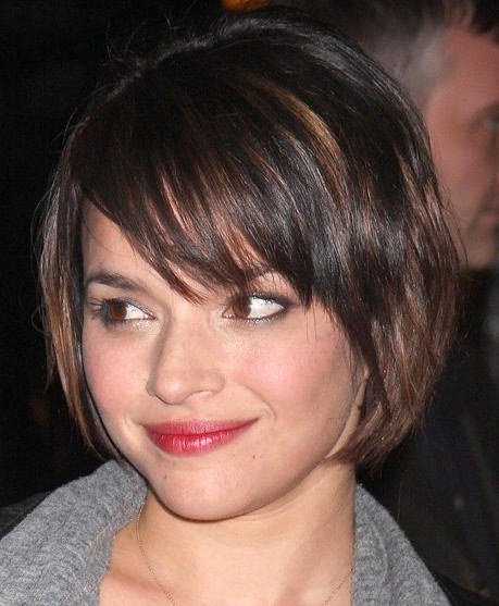 Short Layered Hairstyles For Women’s