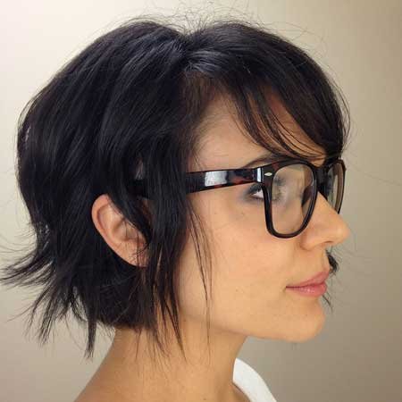 Short Hairstyles For Thick Hair Women’s