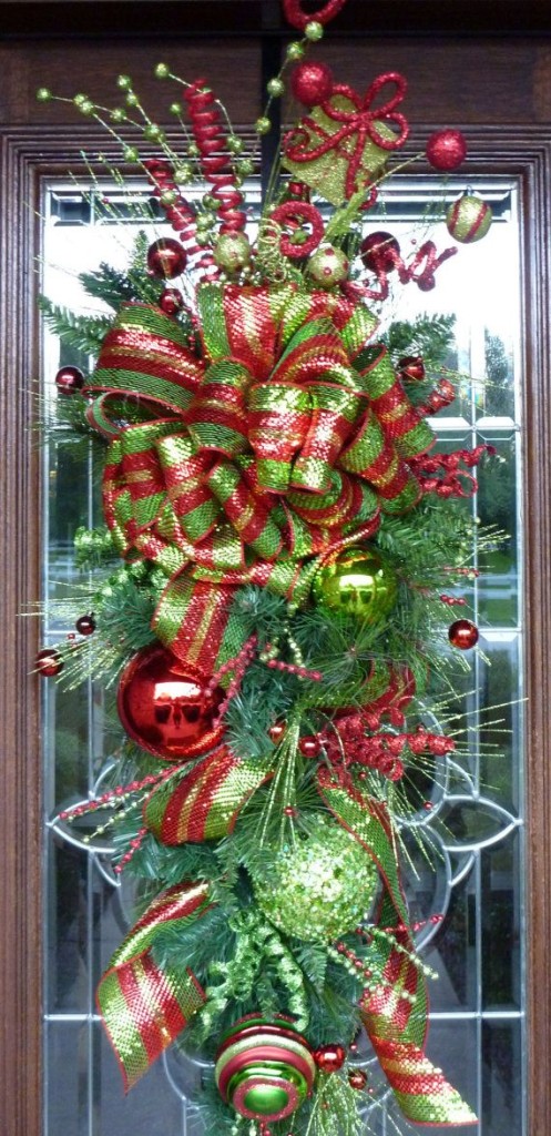 15+ Whimsical Christmas Decorating Ideas - The Xerxes