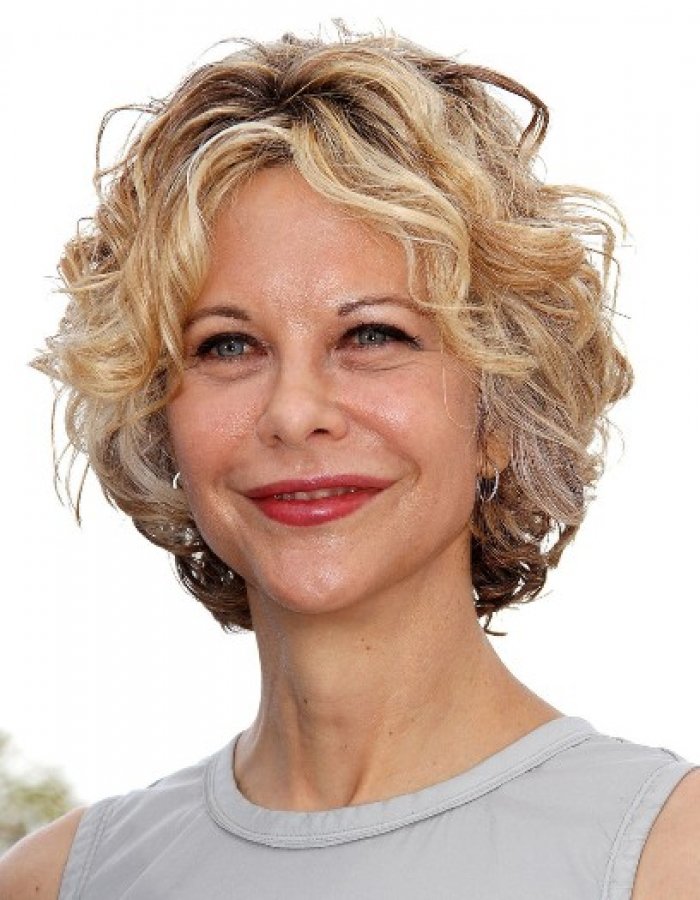 Short Hairstyles For Wavy Hair Over 50