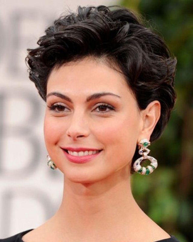 25 Short Hairstyles For Curly Hair To Try In 2016